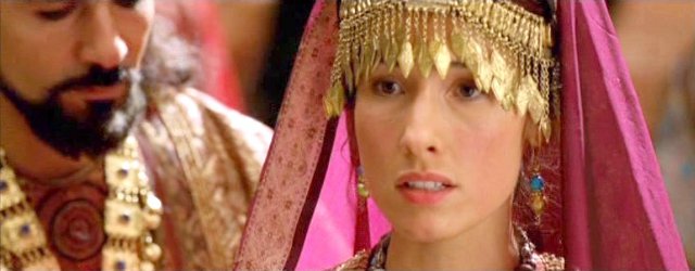 Stateira, princesse perse, épouse Alexandre lors des noces de Suse – Film 'Alexandre' d’Oliver Stone