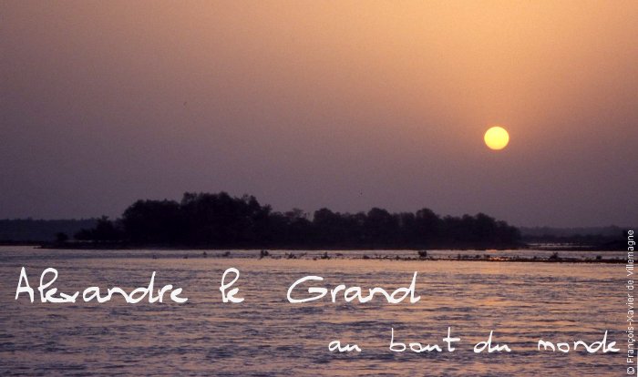 L'Indus à la hauteur d'Attock, où le Macédonien franchit le fleuve avec ses troupes L'Indus à la hauteur d'Attock, où le Macédonien franchit le fleuve avec ses troupes