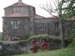 Abri pelerins du château de Saint-Privat est fermé - Déception
			 