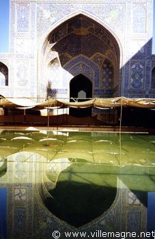 Dans une mosquée d'Ispahan