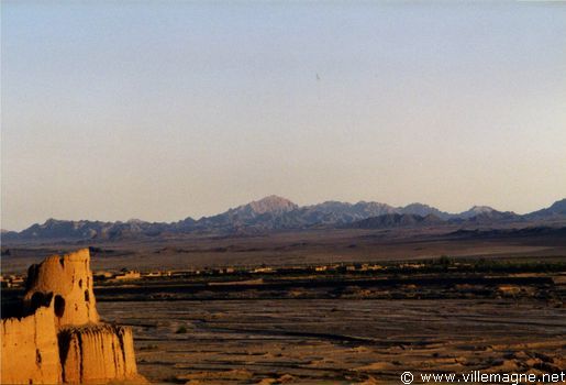 Le désert vu depuis la citadelle de Bam