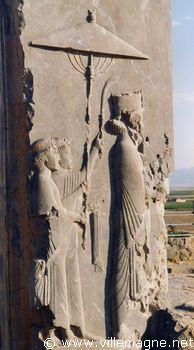 Persépolis : le grand roi sous le parasol