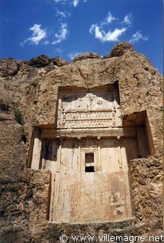 Tombe de Naqsh-e-Rostam Tombe de Naqsh-e-Rostam