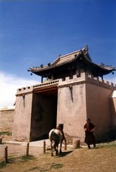Une des portes d’entrée du temple d’Erdene Zuu