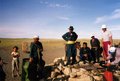 Rencontre au puits dans le désert de Gobi Rencontre au puits dans le désert de Gobi