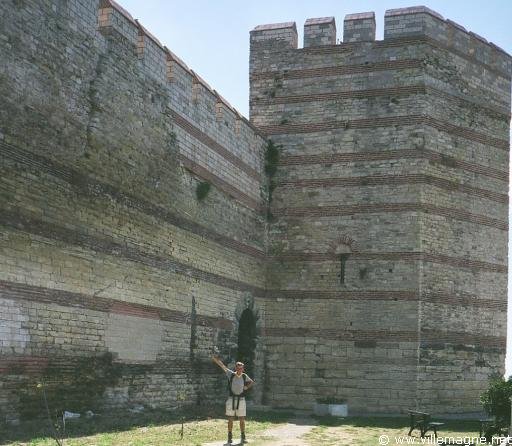 Istanbul - Arrivée devant les murailles de Constantinople - Turquie Istanbul - Arrivée devant les murailles de Constantinople - Turquie