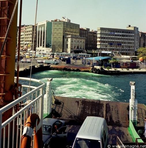 La traversée du Bosphore - Turquie La traversée du Bosphore - Turquie