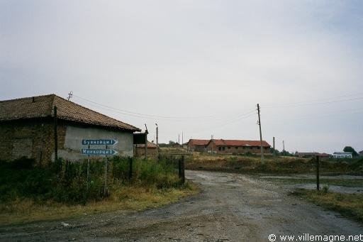 "Nulle part" dans les monts Balkan entre Elena et Tvurditsa - Bulgarie
