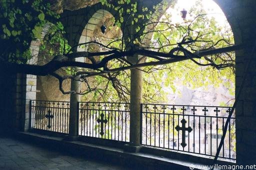 Sanctuaire de sainte Thècle à Maaloula - Syrie Sanctuaire de sainte Thècle à Maaloula - Syrie