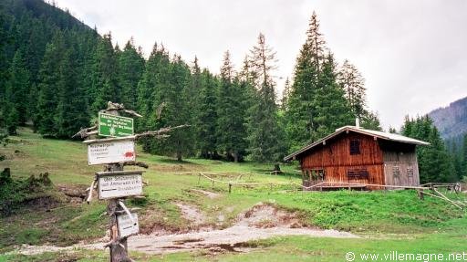 Sentiers de grande randonnée dans la montagne bavaroise - Allemagne Sentiers de grande randonnée dans la montagne bavaroise - Allemagne