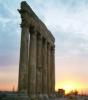 Les colonnes du temple de Jupiter à Baalbek - Liban Les colonnes du temple de Jupiter à Baalbek - Liban