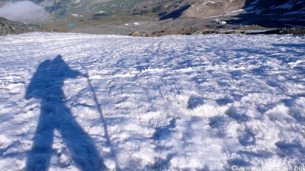 Au col de Saint-Théodule - versant italien Au col de Saint-Théodule - versant italien