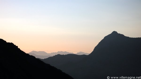 Aurore au refuge de Cingino Aurore au refuge de Cingino