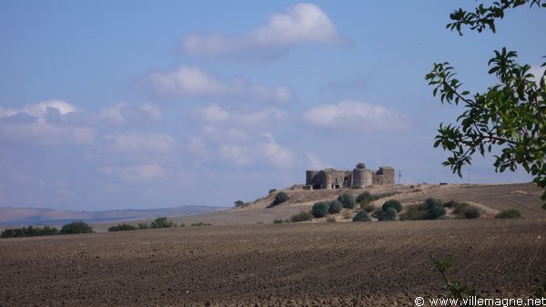 Castello di Dragonara, au nord de Foggia