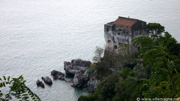 Côte amalfitaine entre Salerne et Maiori Côte amalfitaine entre Salerne et Maiori