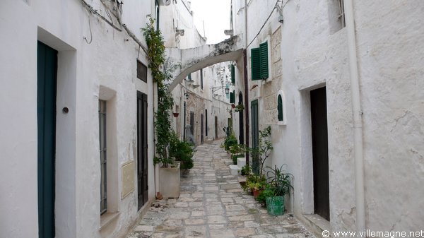 Dans le centre historique d’Ostuni Dans le centre historique d’Ostuni