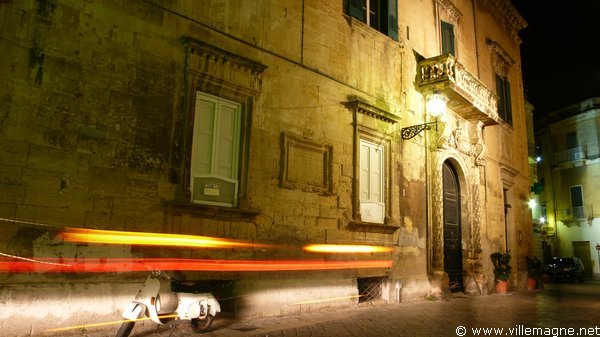 Dans le centre historique de Lecce Dans le centre historique de Lecce
