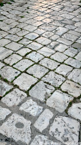 Dans les rues du centre historique d’Otrante Dans les rues du centre historique d’Otrante