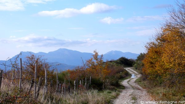 En descendant vers Piaggine En descendant vers Piaggine