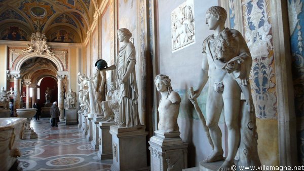 Galerie de statues antiques - Musées du Vatican