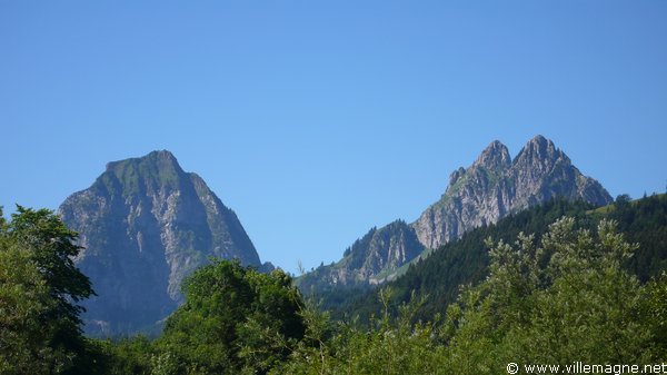 Großer et Kleiner Mythen, entre Einsiedeln et Schwyz Großer et Kleiner Mythen, entre Einsiedeln et Schwyz