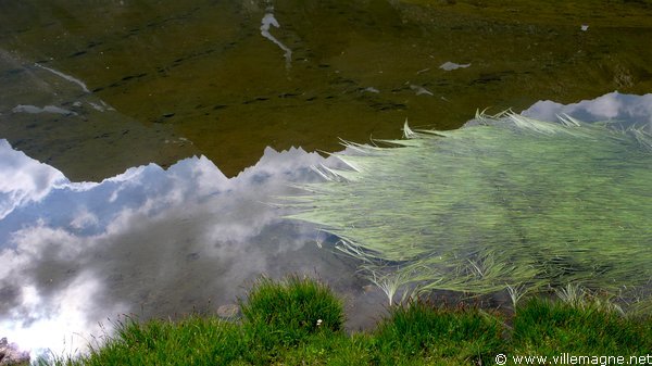 Jeux de reflets au col de San Giacomo Jeux de reflets au col de San Giacomo
