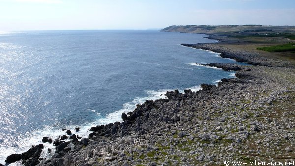 La côte adriatique entre Otrante et Santa Cesarea La côte adriatique entre Otrante et Santa Cesarea