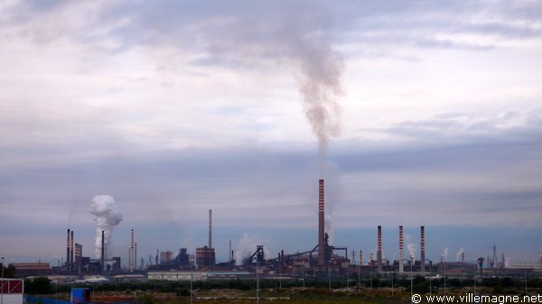 La raffinerie de Tarente La raffinerie de Tarente