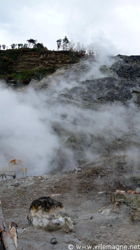 La Solfatarra à Pozzuoli La Solfatarra à Pozzuoli