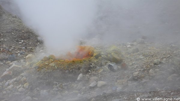 La Solfatarra à Pozzuoli La Solfatarra à Pozzuoli