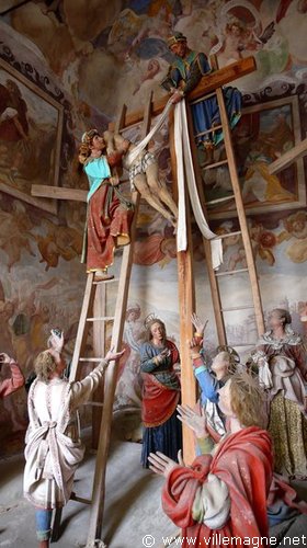 Le cadavre de Jésus est descendu de la croix Le cadavre de Jésus est descendu de la croix