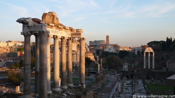 Le Forum romain Le Forum romain