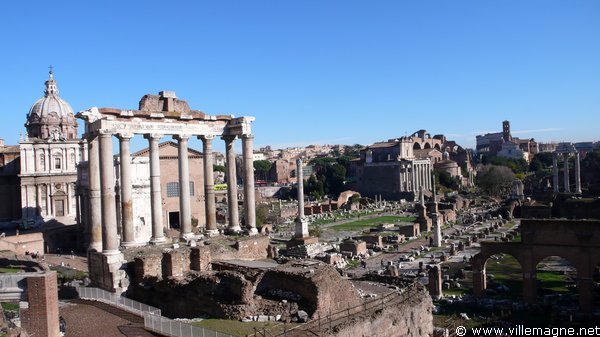 Le Forum romain Le Forum romain