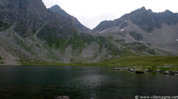 Le lac Boden et le col Maggia Le lac Boden et le col Maggia