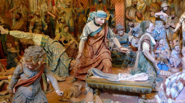 Par peur des mages qui lui ont annoncé la naissance du nouveau roi d’Israël, Hérode décide de faire massacrer tous les nouveau-nés