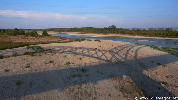 Le Pô entre Sannazzaro et Cornale Le Pô entre Sannazzaro et Cornale