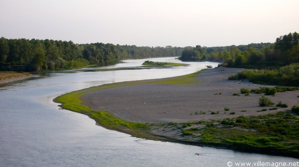 Le Pô entre Sannazzaro et Cornale Le Pô entre Sannazzaro et Cornale