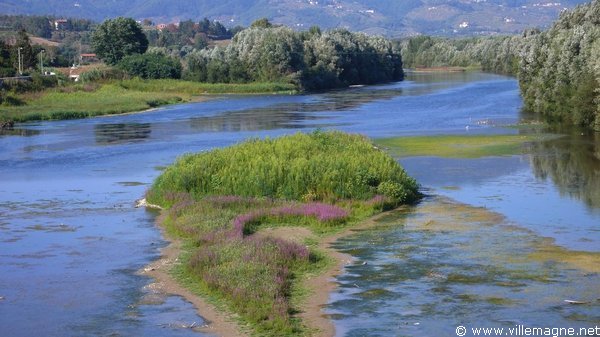 Le Serchio à Lucques Le Serchio à Lucques