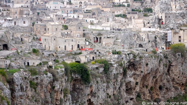 Matera, ville troglodytique au bord du ravin - les <em>Sassi</em>
