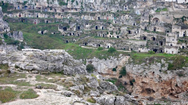 Matera, ville troglodytique au bord du ravin - les ‘Sassi’ Matera, ville troglodytique au bord du ravin - les ‘Sassi’