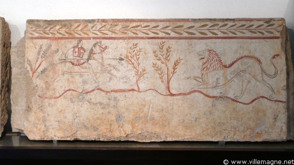 Peintures de tombes conservées au musée de Paestum (IVe siècle avant J.-C.)