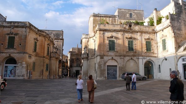 Place de la cathédrale à Lecce Place de la cathédrale à Lecce