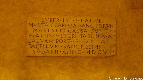 Place Saint-Pierre à Rome Place Saint-Pierre à Rome