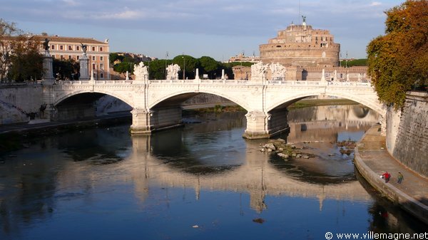 Pont château Saint-Ange à Rome Pont château Saint-Ange à Rome