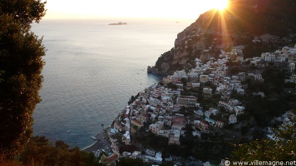 Positano, village de la côte amalfitaine Positano, village de la côte amalfitaine