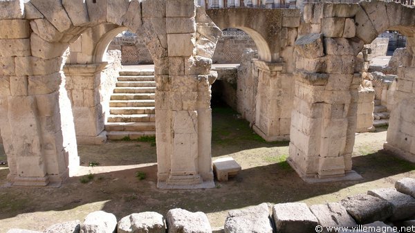 Ruines de l’amphithéâtre romain de Lecce Ruines de l’amphithéâtre romain de Lecce