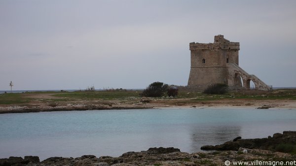 Tour de guet à Porto Cesareo - Côte occidentale du Salento Tour de guet à Porto Cesareo - Côte occidentale du Salento