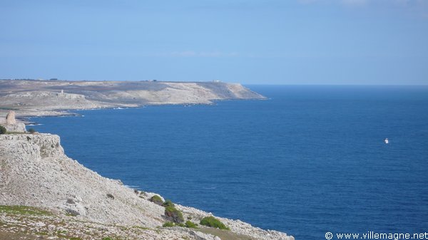 Tour San Emiliano et la côte adriatique en direction d’Otrante