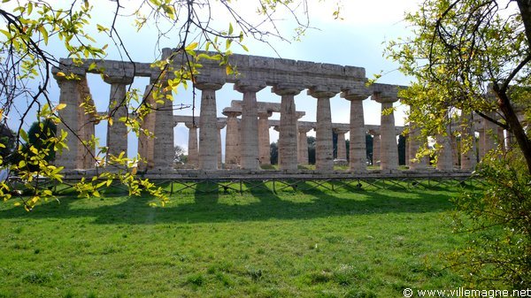 Vestiges de Paestum : la basilique Vestiges de Paestum : la basilique