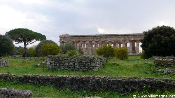 Vestiges de Paestum : la basilique Vestiges de Paestum : la basilique